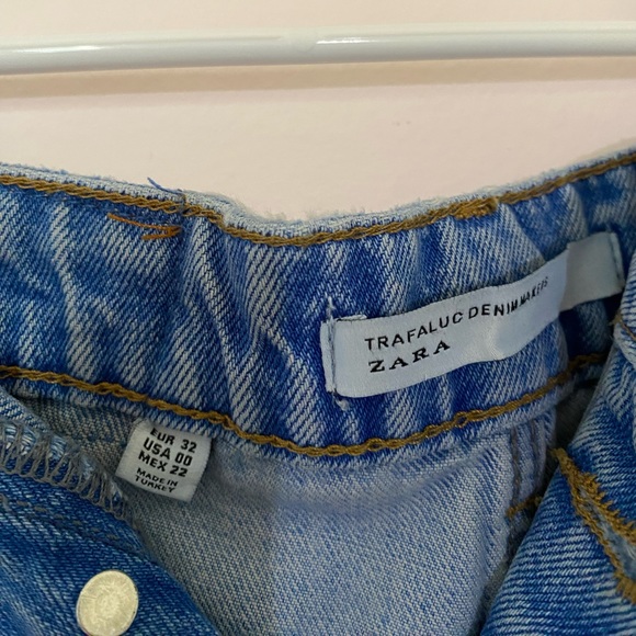 Zara shorts - Picture 3 of 3